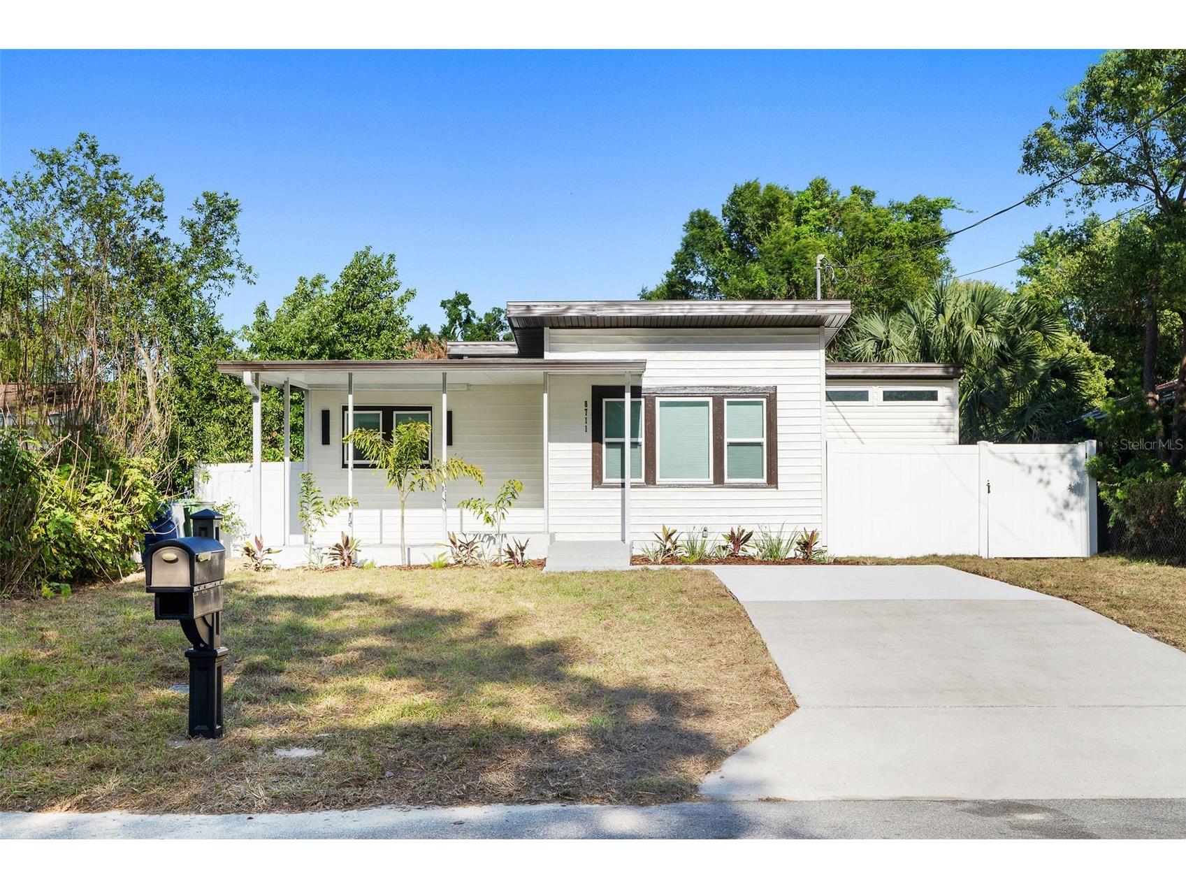 8711 N Dexter Avenue Tampa FL 33604 TB8499914 image1
