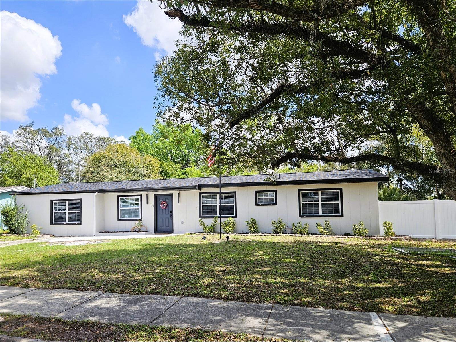8711 N Wick Place Tampa FL 33604 TB8482966 image1