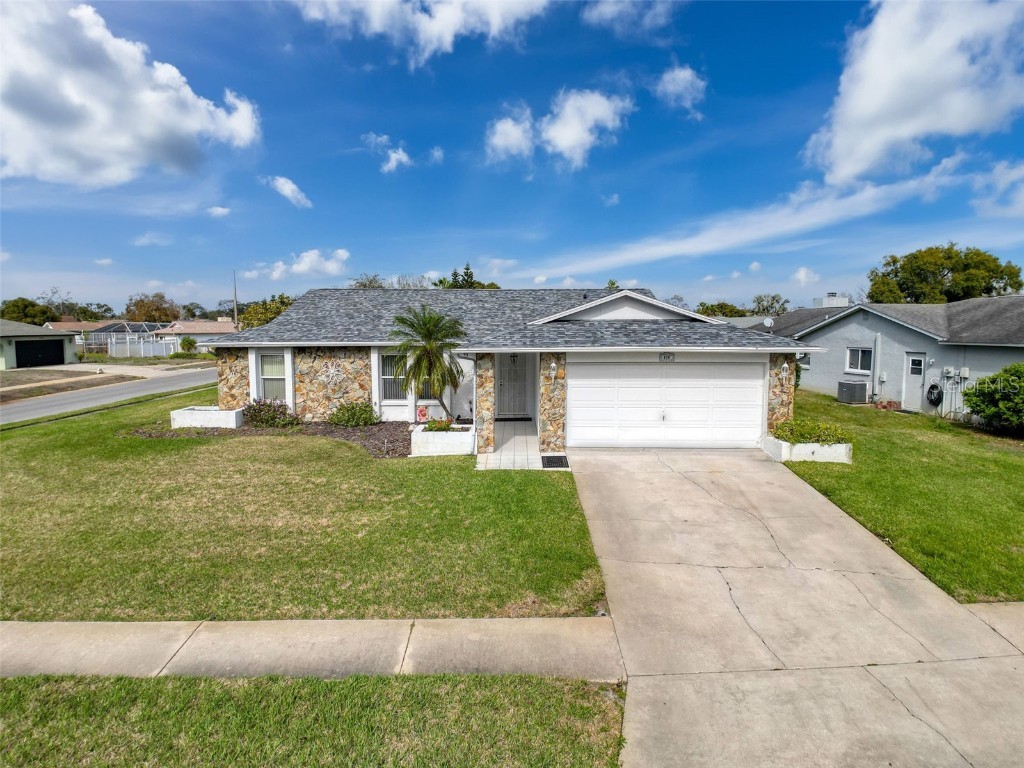 8711 Woodmont Lane Port Richey FL 34668 W7872904 image1