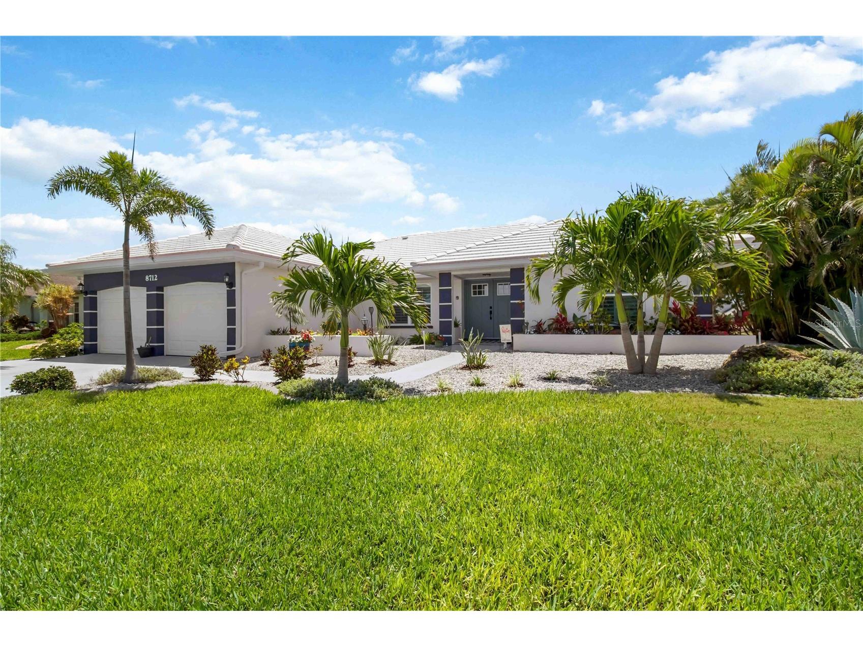 8712 53rd Avenue W Bradenton FL 34210 A4692618 image2