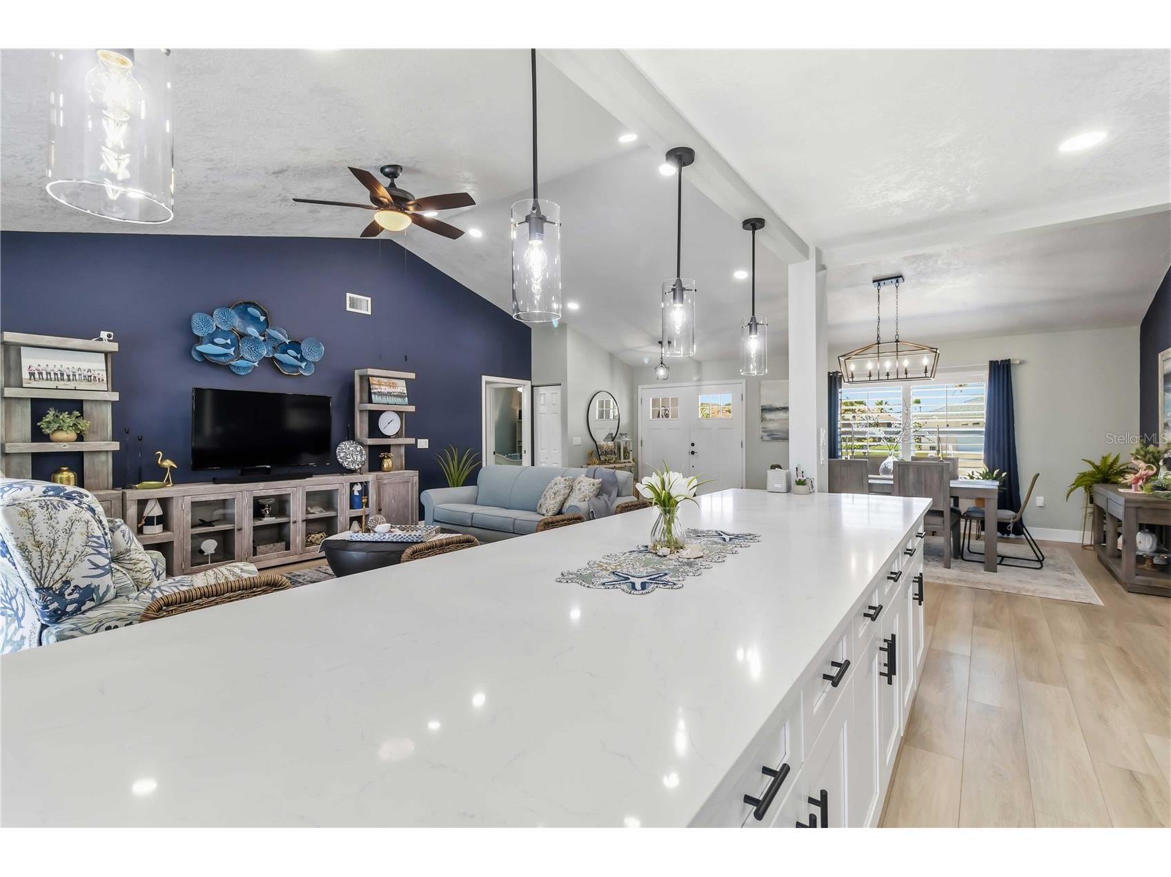 8712 53rd Avenue W Bradenton FL 34210 A4692618 image21