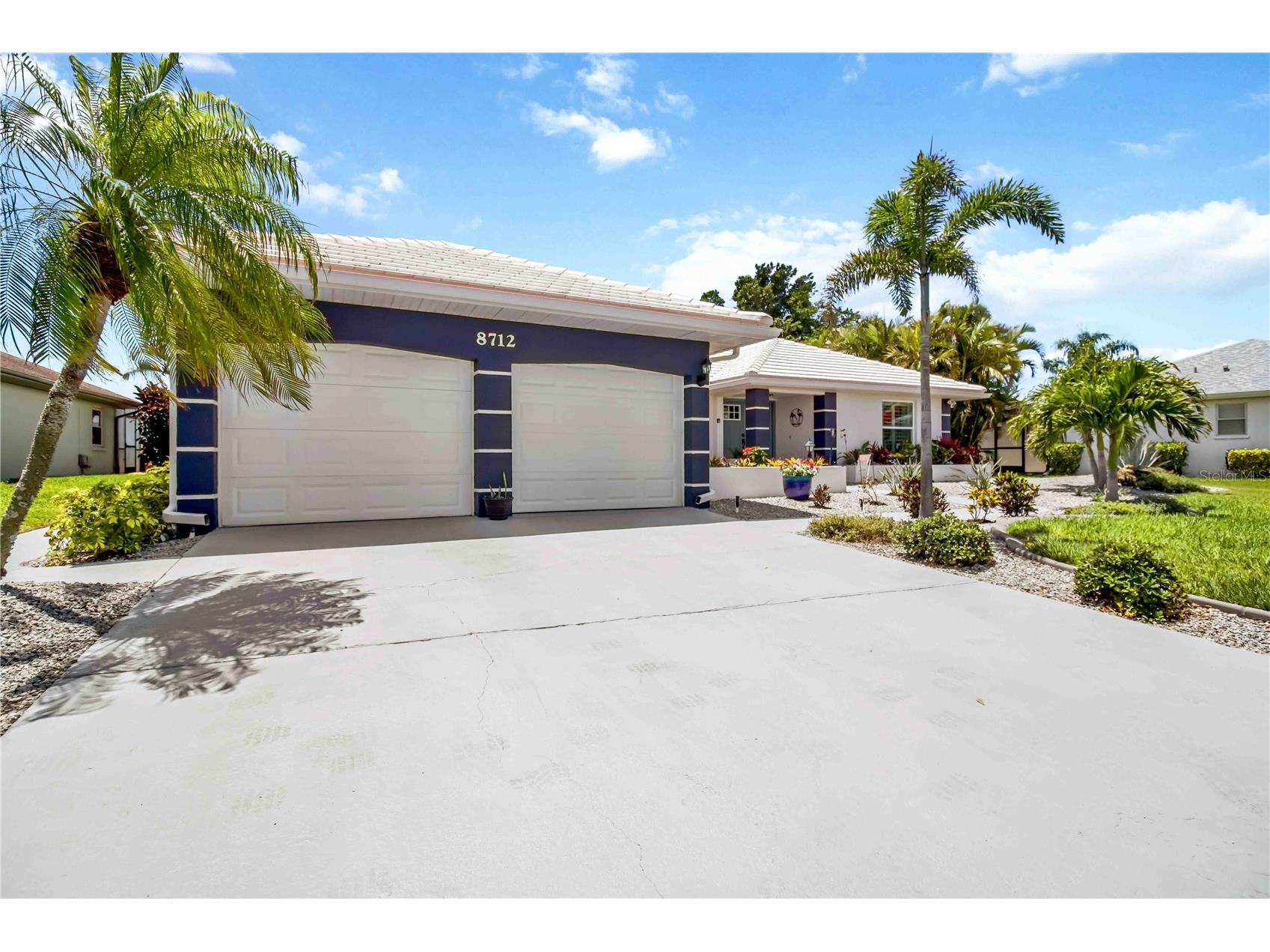 8712 53rd Avenue W Bradenton FL 34210 A4692618 image3