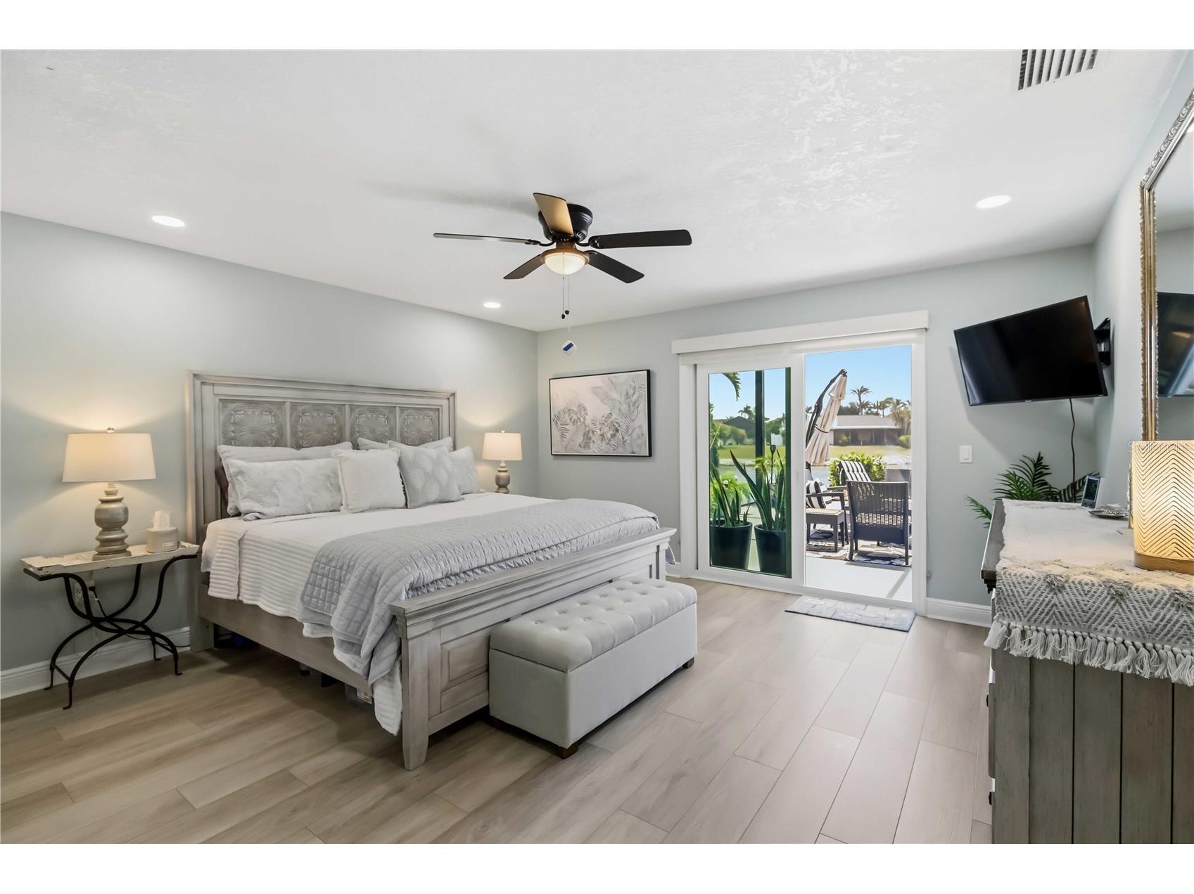 8712 53rd Avenue W Bradenton FL 34210 A4692618 image35
