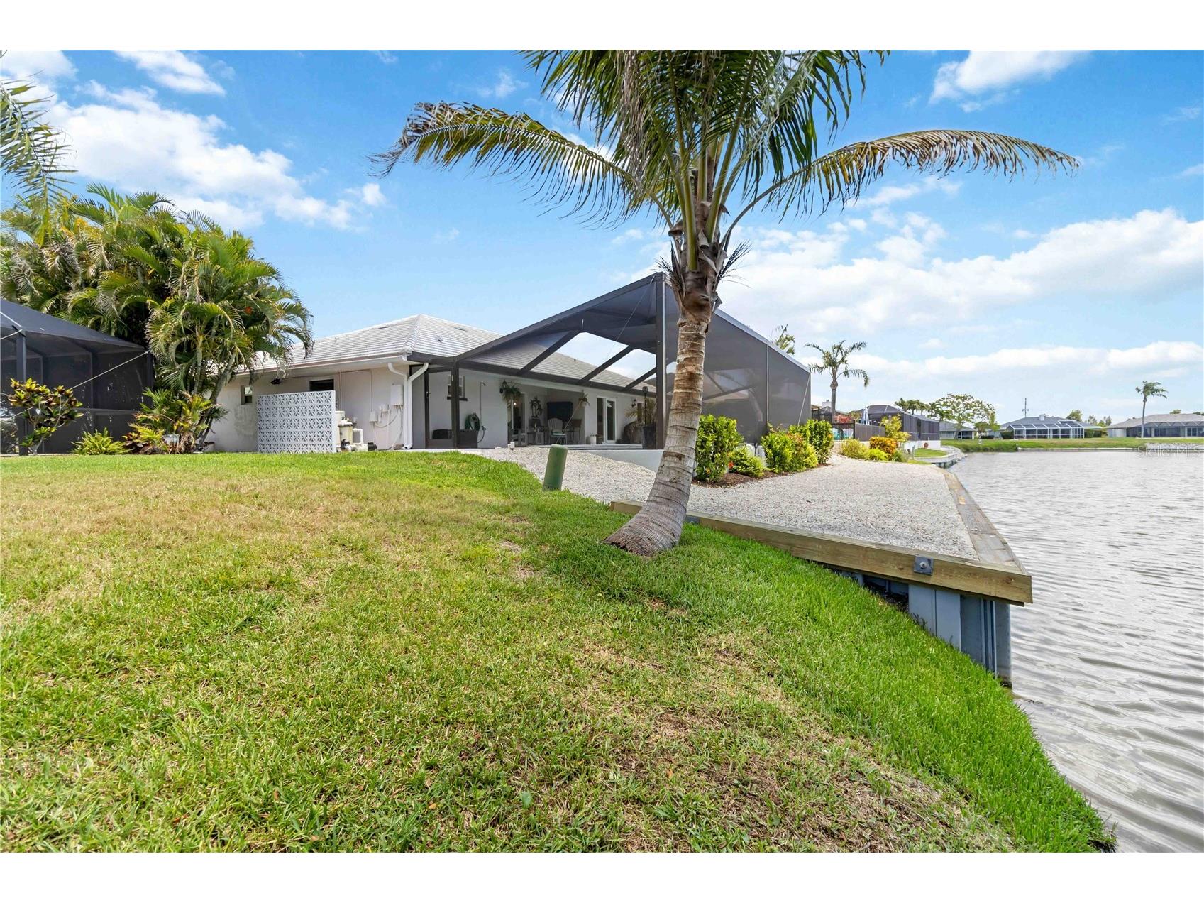 8712 53rd Avenue W Bradenton FL 34210 A4692618 image48