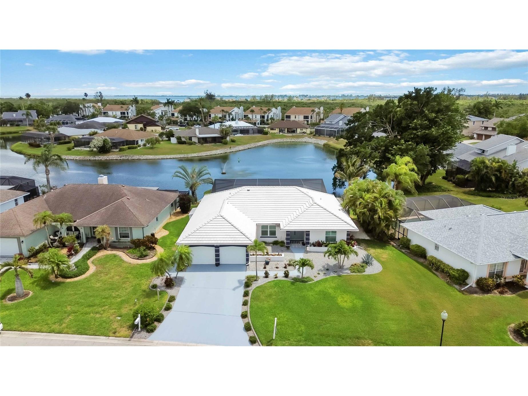 8712 53rd Avenue W Bradenton FL 34210 A4692618 image55