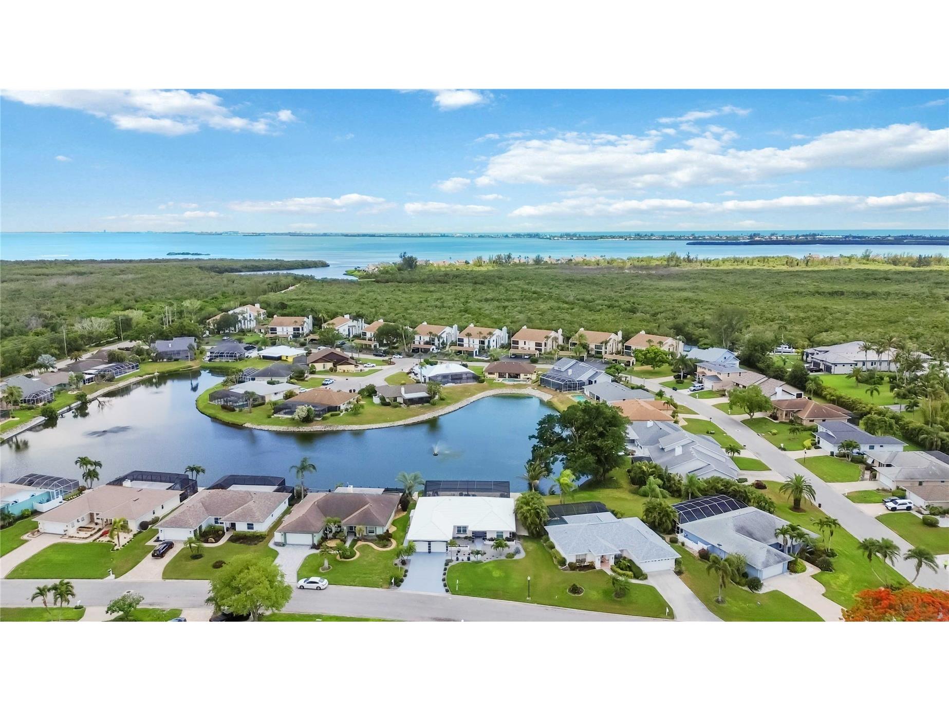 8712 53rd Avenue W Bradenton FL 34210 A4692618 image58