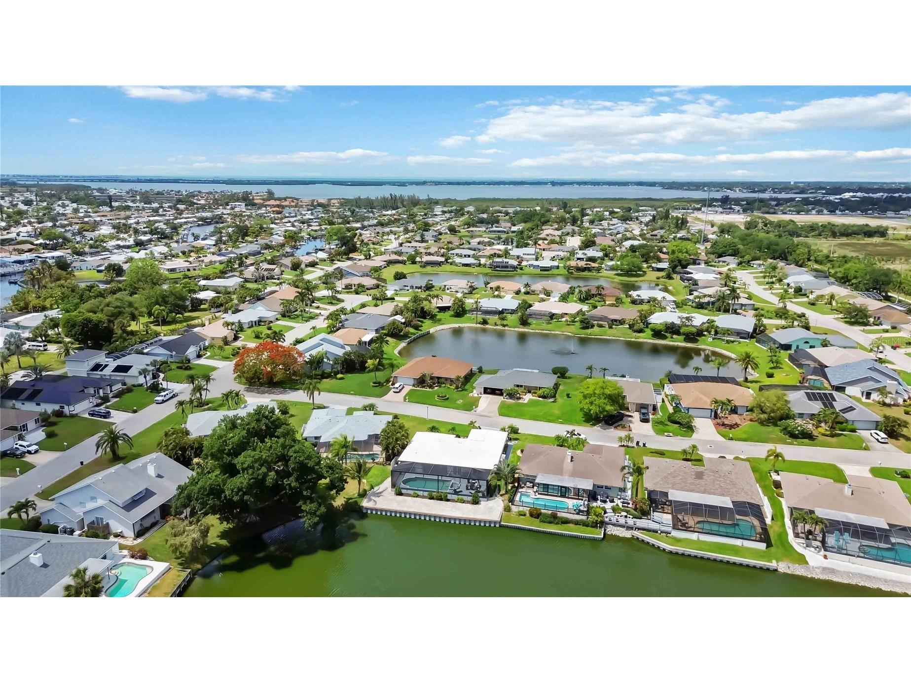 8712 53rd Avenue W Bradenton FL 34210 A4692618 image62