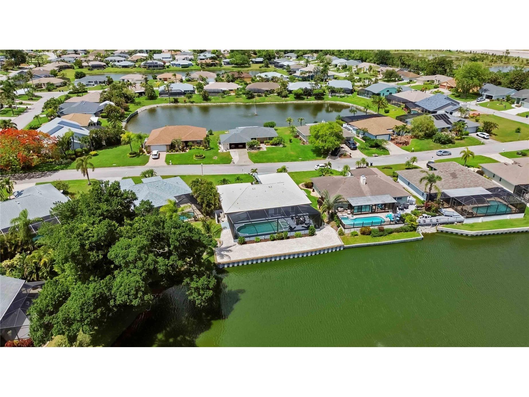 8712 53rd Avenue W Bradenton FL 34210 A4692618 image64