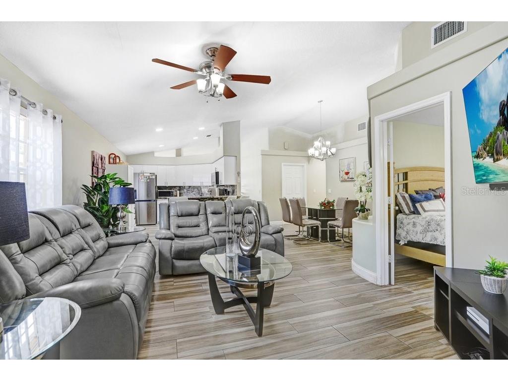 8712 Fountain Avenue Tampa FL 33615 TB8424245 image13