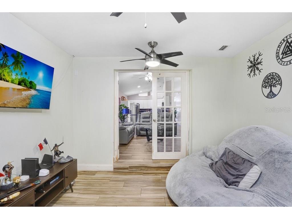 8712 Fountain Avenue Tampa FL 33615 TB8424245 image20