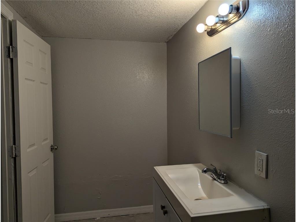 8713 N Mandarine Place Tampa FL 33617 TB8459016 image14