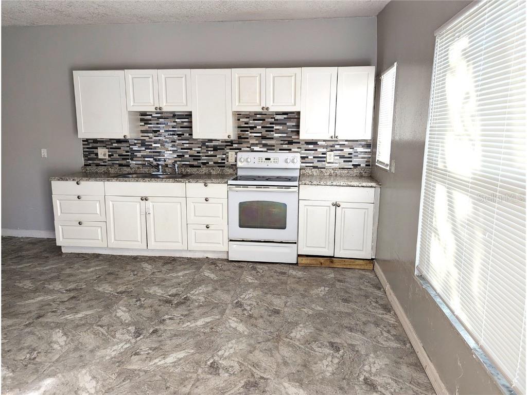 8713 N Mandarine Place Tampa FL 33617 TB8459016 image5