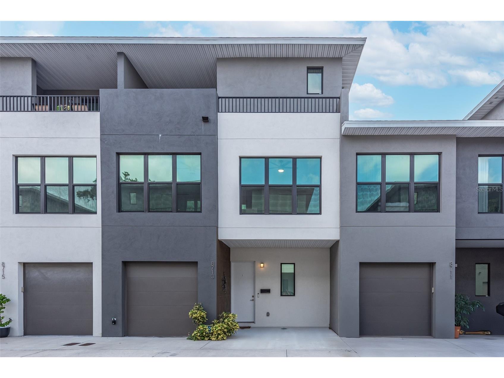 8713 Palm Ranches Place Tampa FL 33614 TB8474215 image1