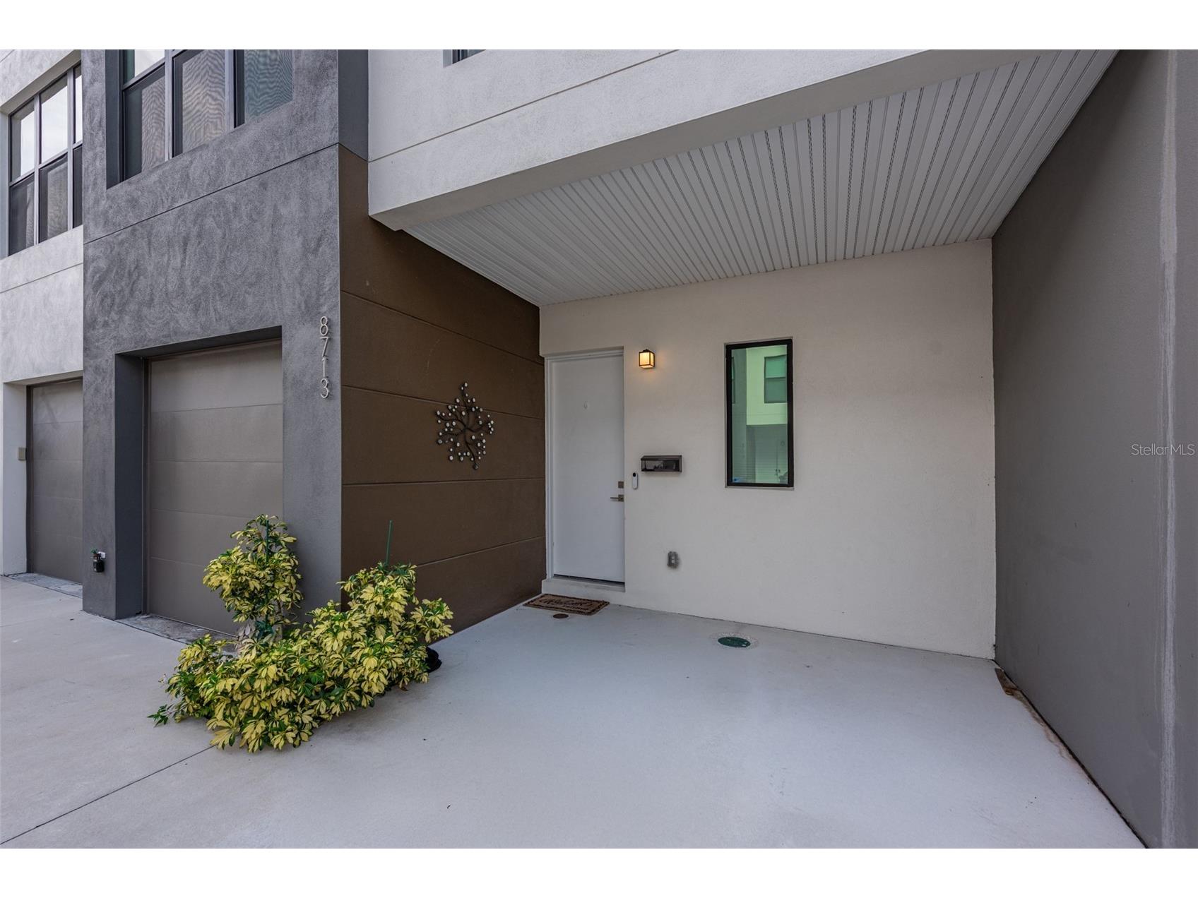 8713 Palm Ranches Place Tampa FL 33614 TB8474215 image2