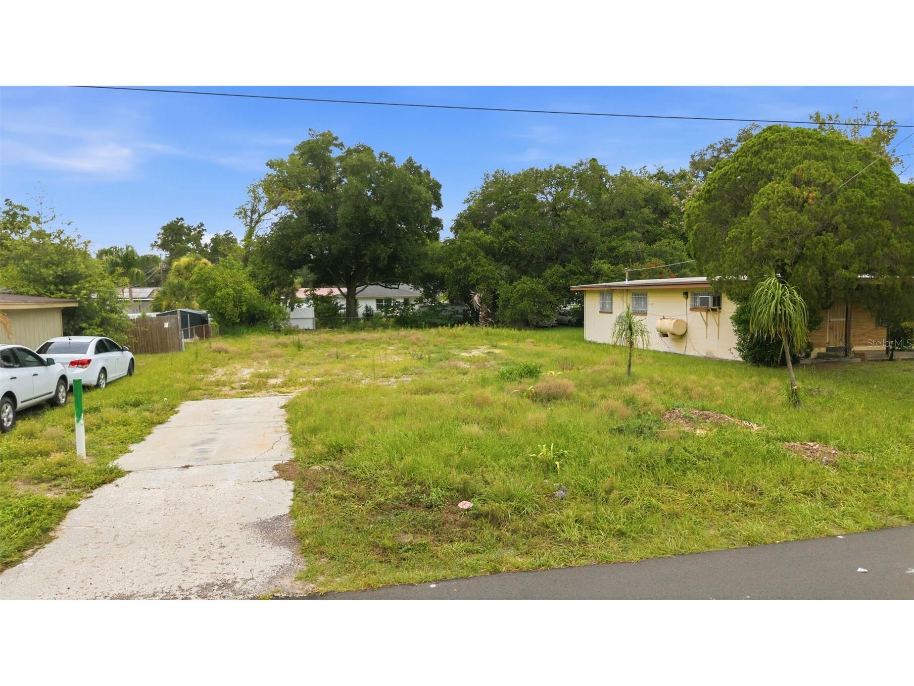 8714 N Hyaleah Road Tampa FL 33617 TB8525450 image5