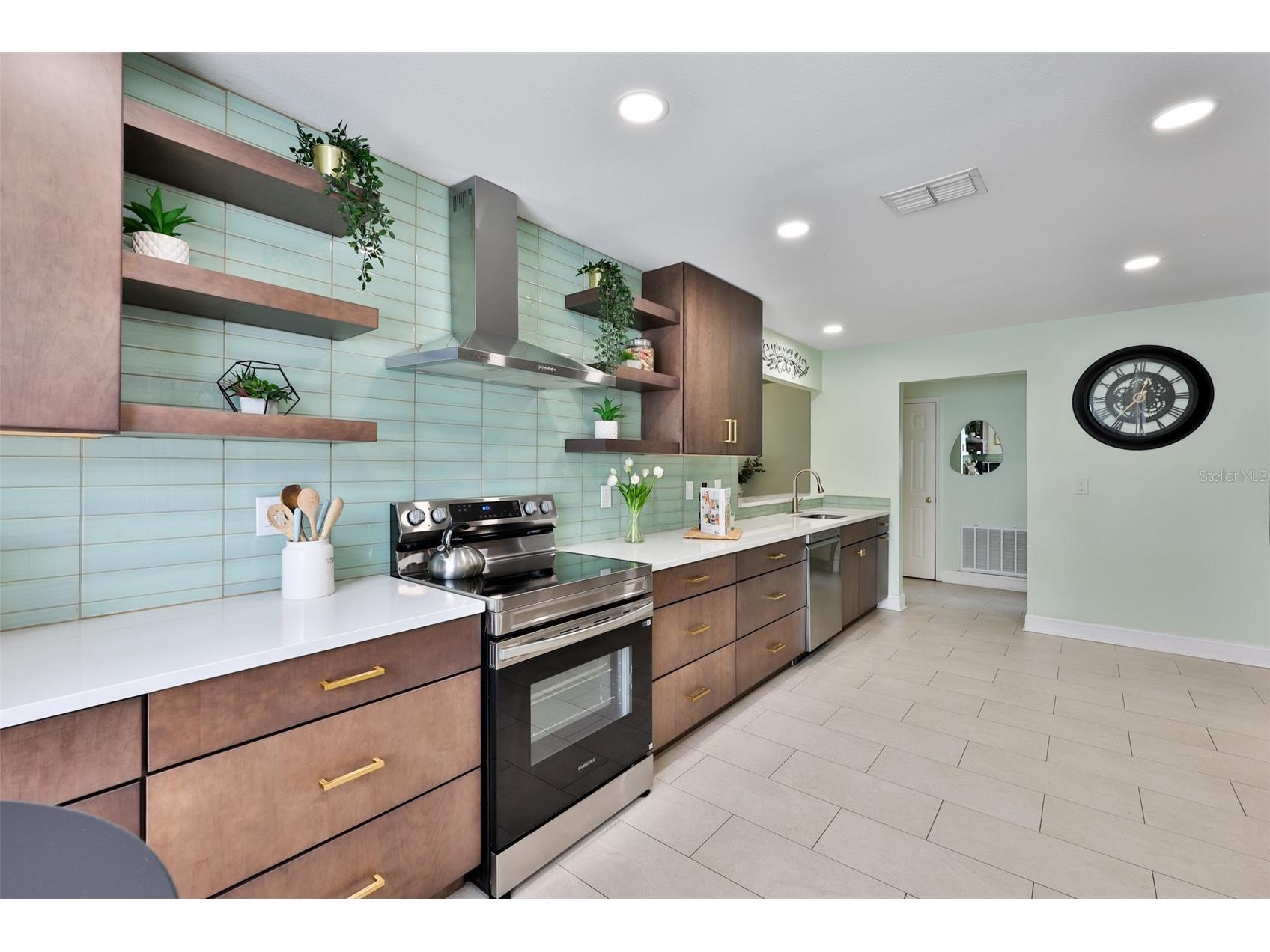 8715 Hampden Drive Tampa FL 33626 TB8518050 image6