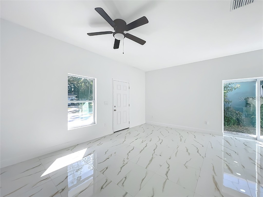 8716 N Lynn Avenue Tampa FL 33604 TB8436119 image10