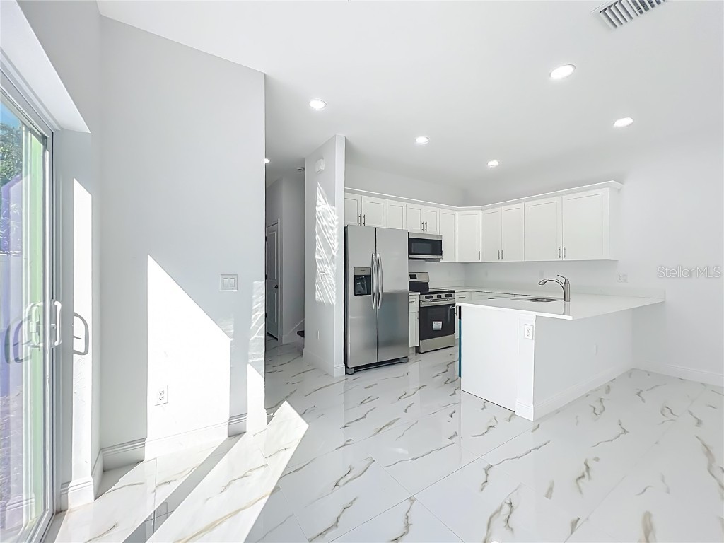 8716 N Lynn Avenue Tampa FL 33604 TB8436119 image12