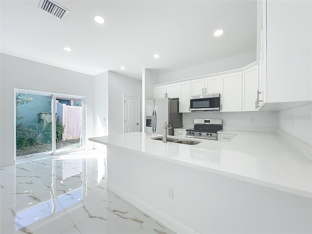 8716 N Lynn Avenue Tampa FL 33604 TB8436119 image7