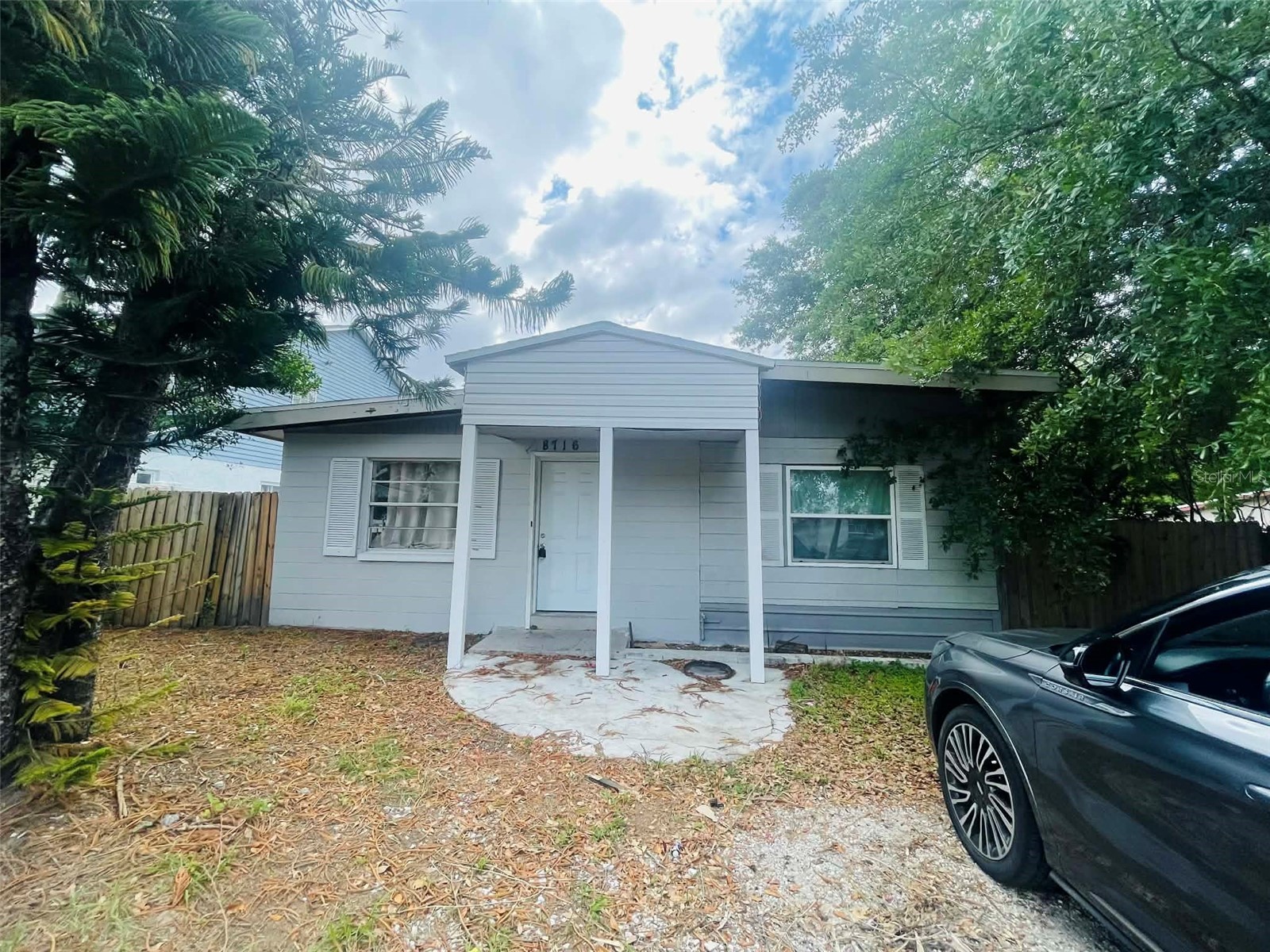 8716 N Tangerine Place Tampa FL 33617 TB8499926 image1