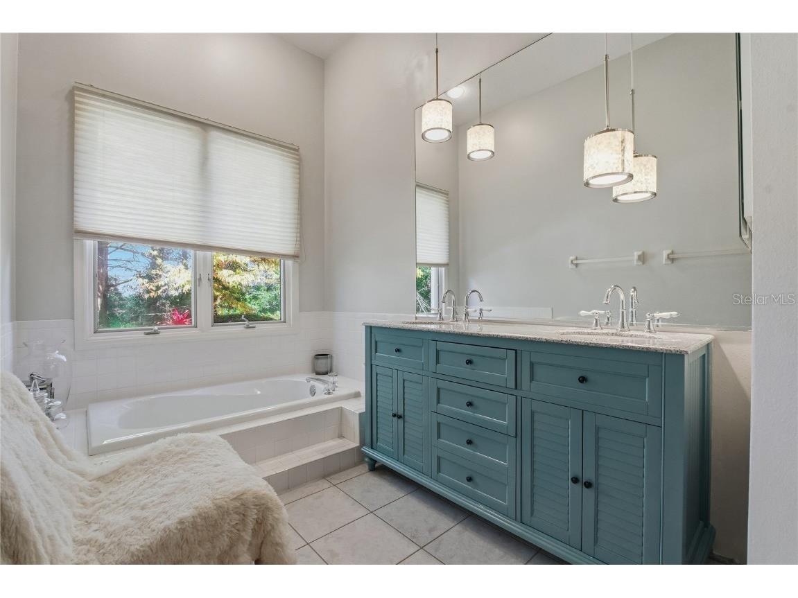 8717 54th Avenue E #NA Bradenton FL 34211 A4677266 image17