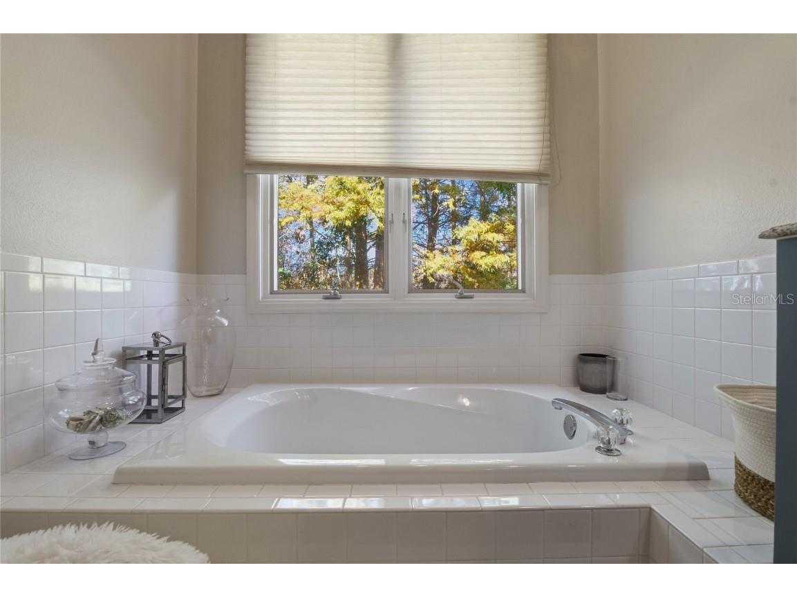 8717 54th Avenue E #NA Bradenton FL 34211 A4677266 image18