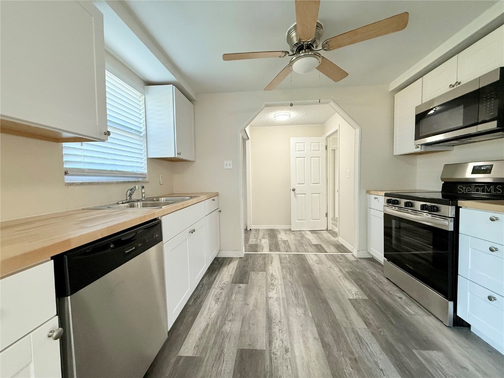 8717 Spanish Moss Drive Port Richey FL 34668 W7878661 image4