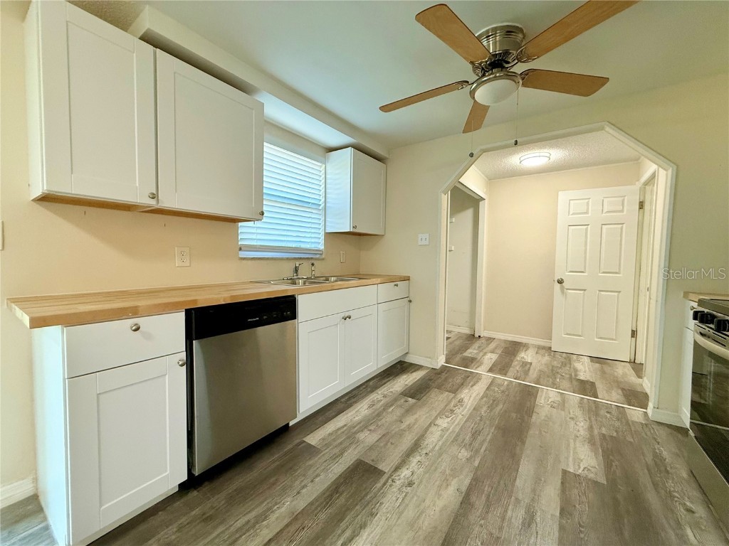 8717 Spanish Moss Drive Port Richey FL 34668 W7878661 image5