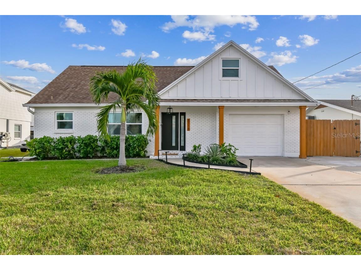 8718 Hickorywood Lane Tampa FL 33615 TB8325871 image1