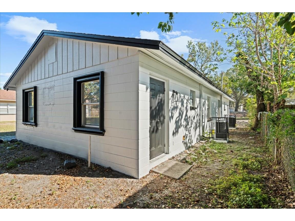 8718 N 15th Street Tampa FL 33604 TB8336614 image1