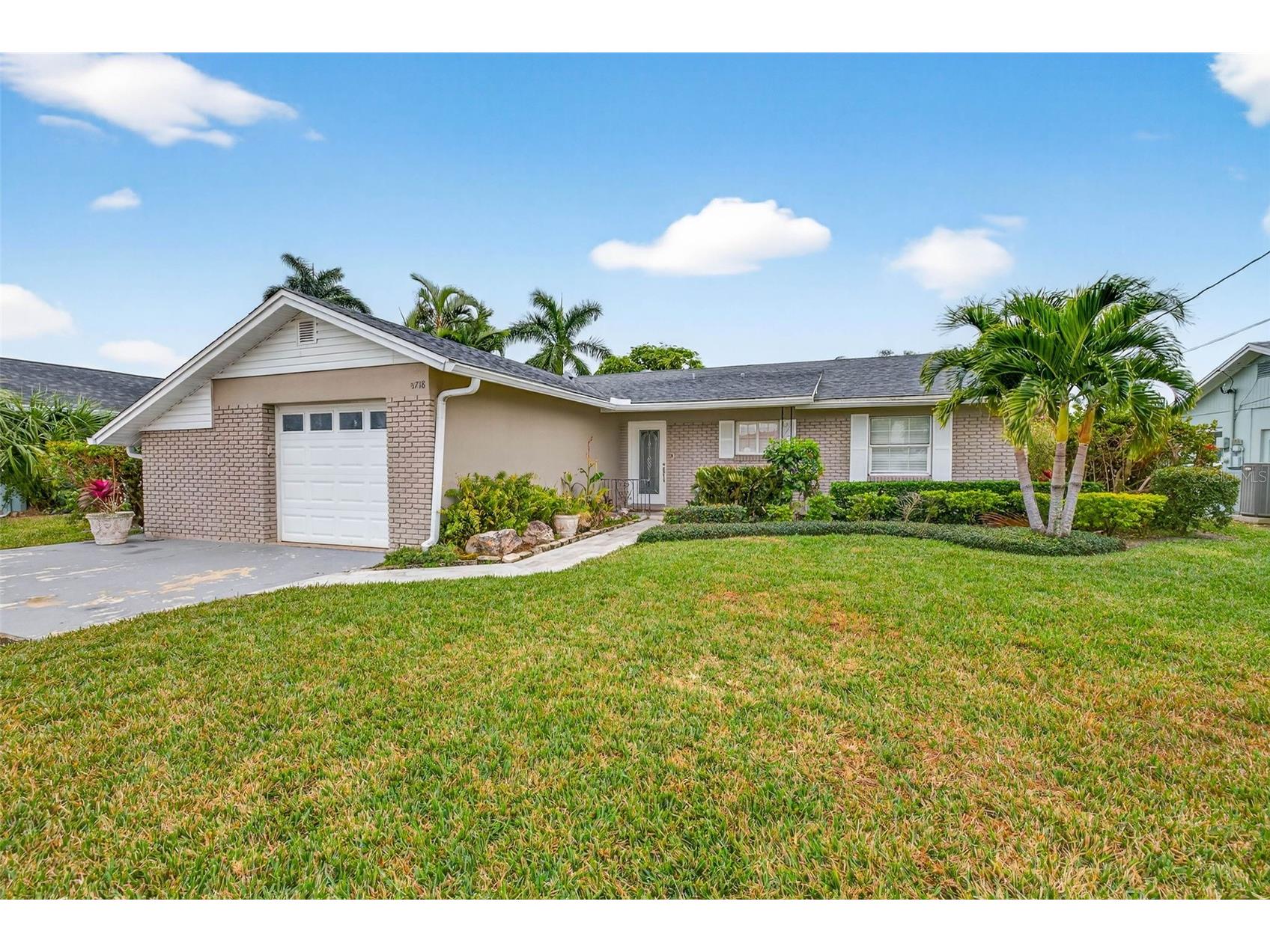 8718 Tahiti Lane Tampa FL 33615 TB8469298 image1