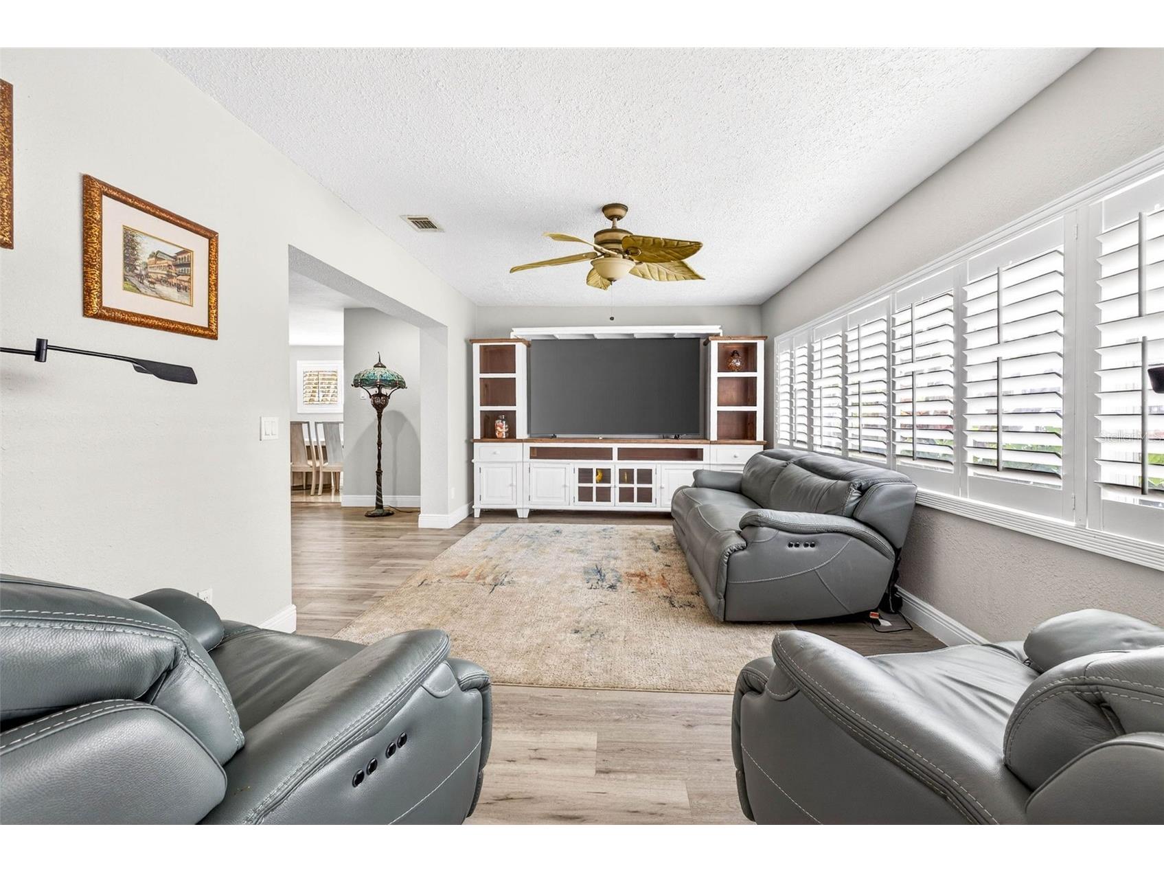 8718 Tahiti Lane Tampa FL 33615 TB8469298 image23