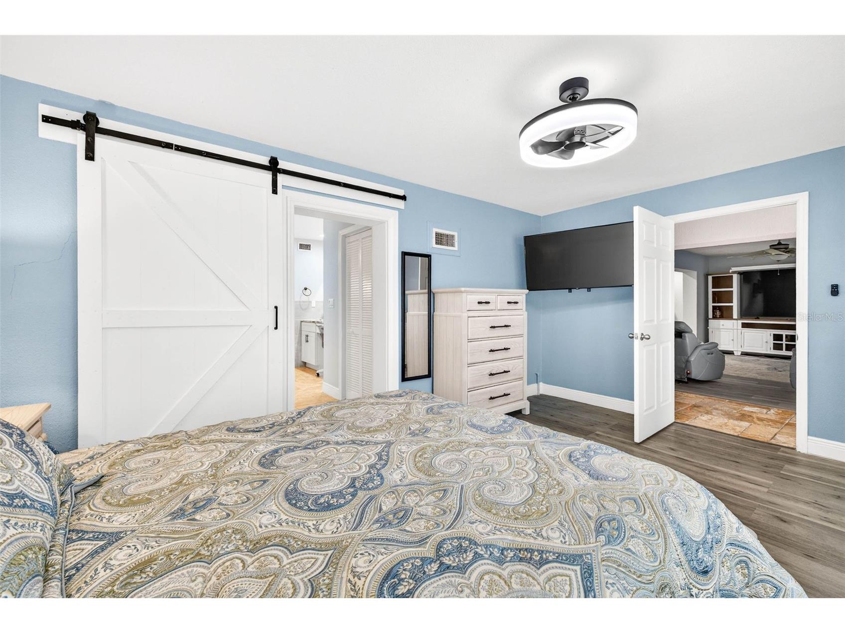 8718 Tahiti Lane Tampa FL 33615 TB8469298 image33