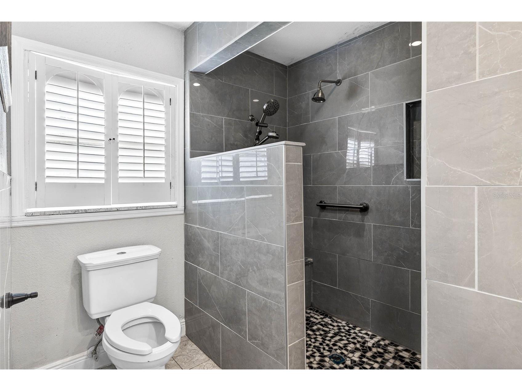 8718 Tahiti Lane Tampa FL 33615 TB8469298 image36