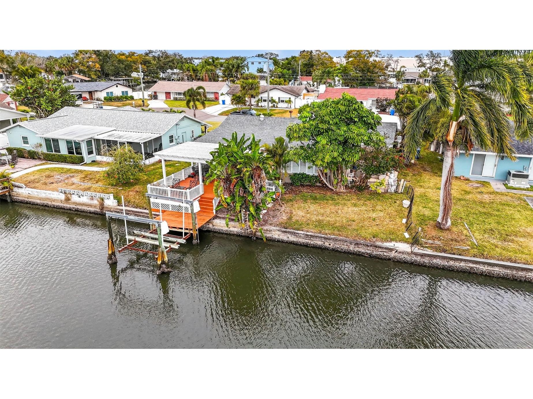 8718 Tahiti Lane Tampa FL 33615 TB8469298 image47