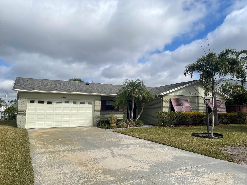 8719 Elmwood Lane Tampa FL 33615 TB8343591 image1