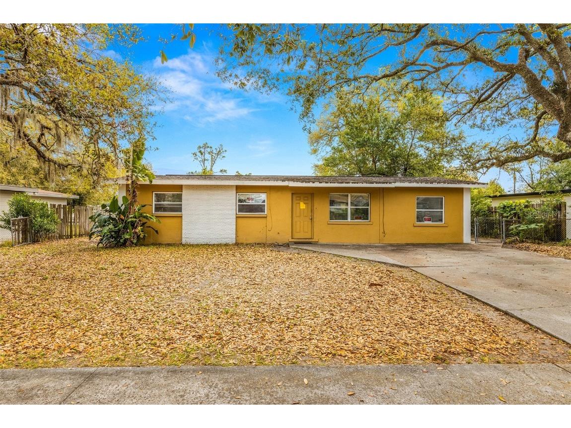 8719 N Larkhall Place Tampa FL 33604 T3504588 image1