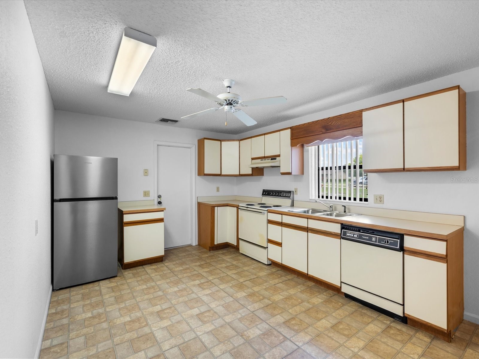 8720 Airway Boulevard New Port Richey FL 34654 W7887884 image51