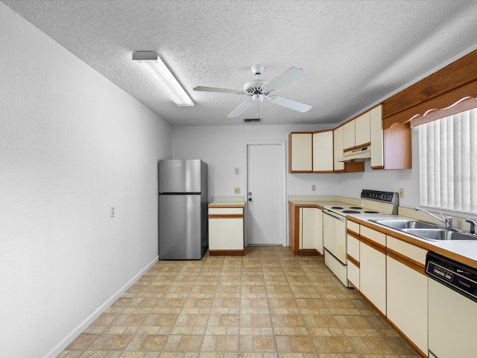 8720 Airway Boulevard New Port Richey FL 34654 W7887884 image52