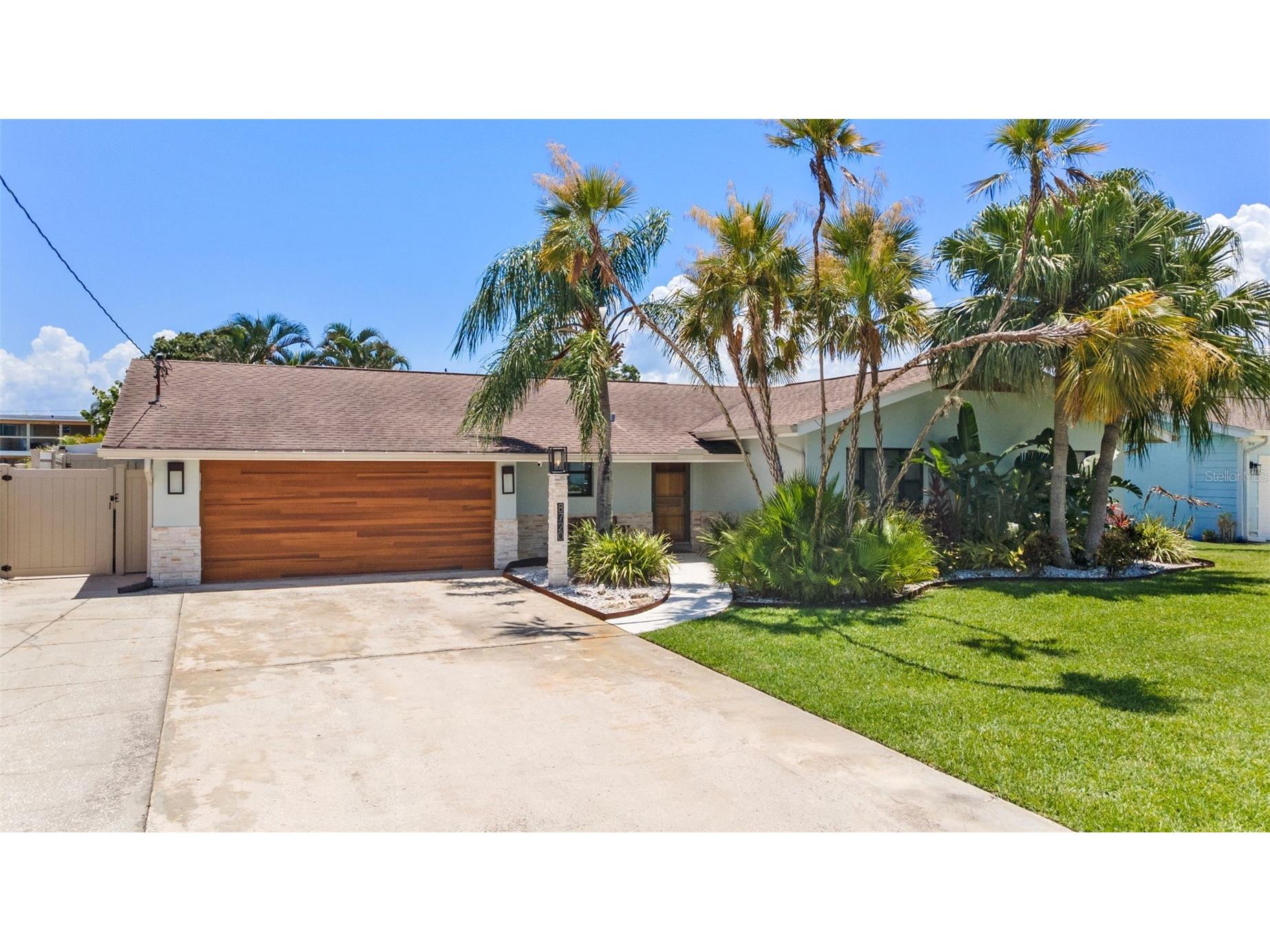 8720 Hickorywood Lane Tampa FL 33615 TB8433715 image1