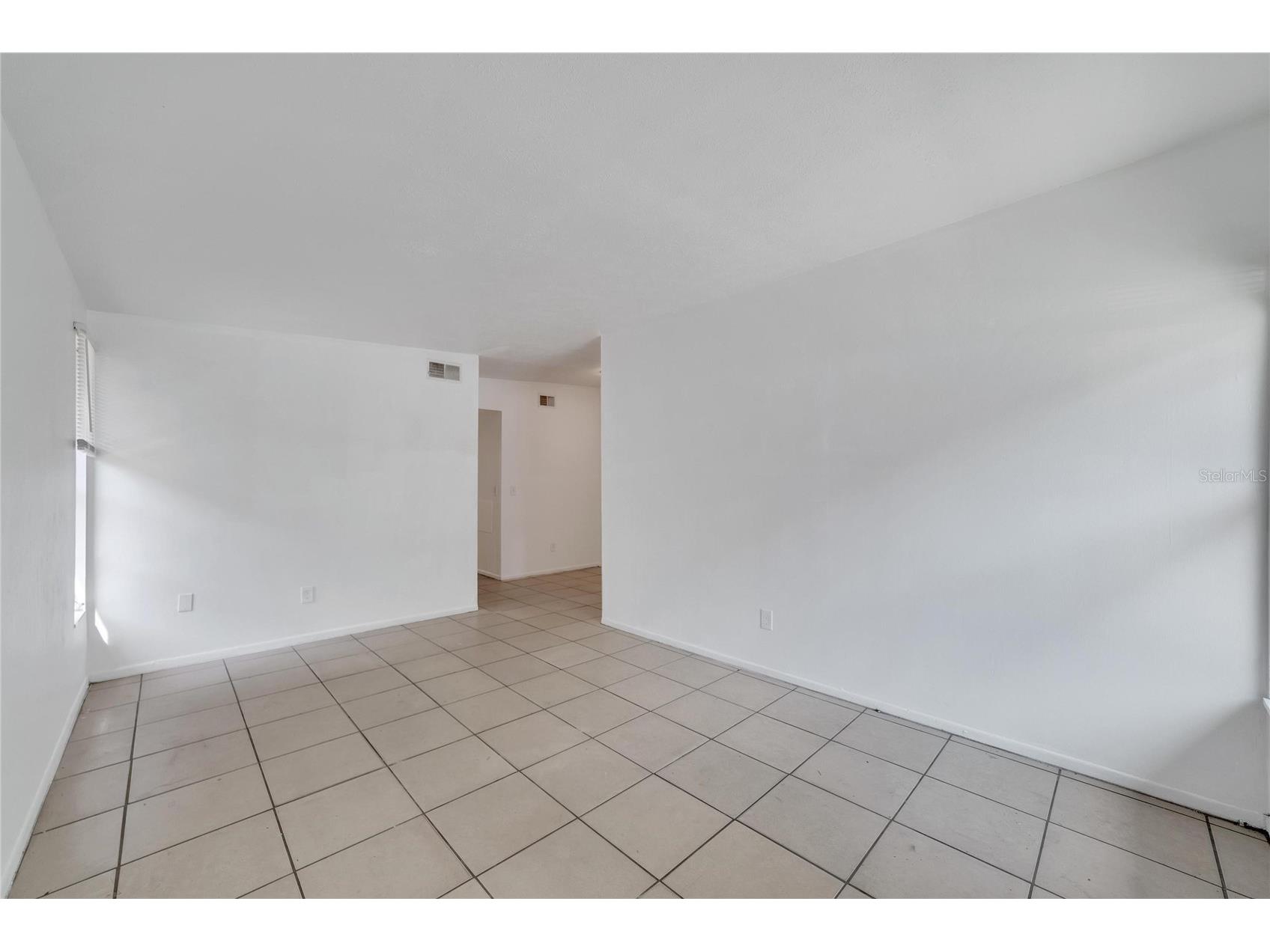 8720 N 48th Street Tampa FL 33617 TB8471903 image13