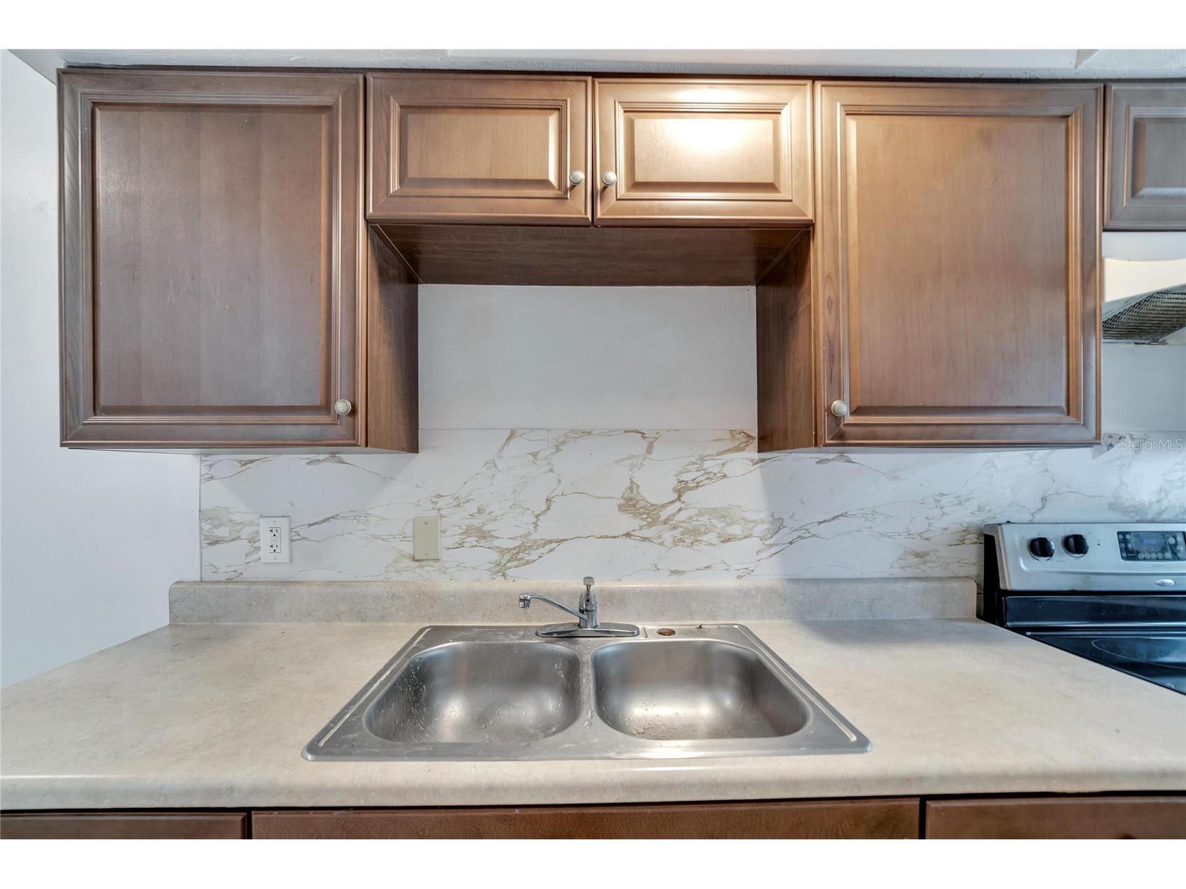 8720 N 48th Street Tampa FL 33617 TB8471903 image18