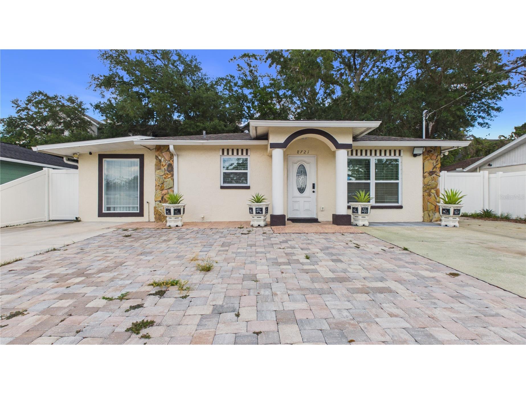 8721 N Orangeview Avenue Tampa FL 33617 TB8510073 image1