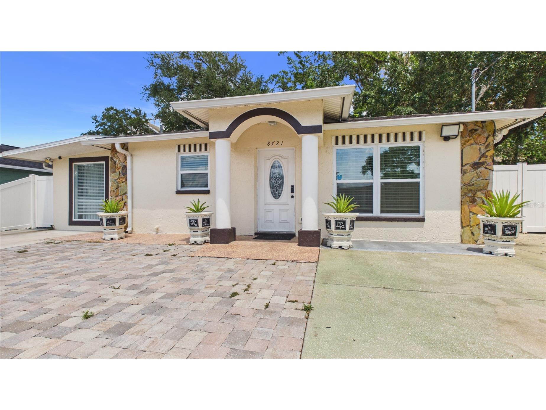 8721 N Orangeview Avenue Tampa FL 33617 TB8510073 image2