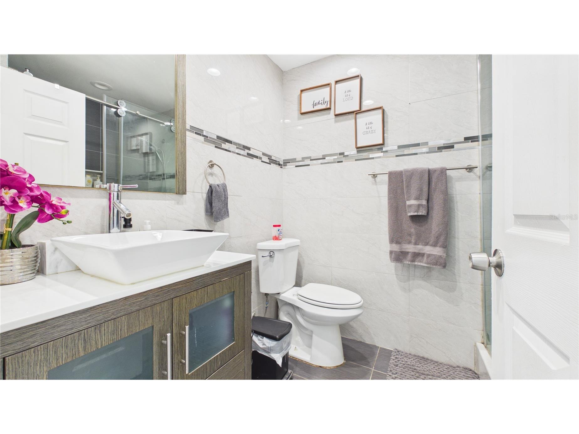 8721 N Orangeview Avenue Tampa FL 33617 TB8510073 image28