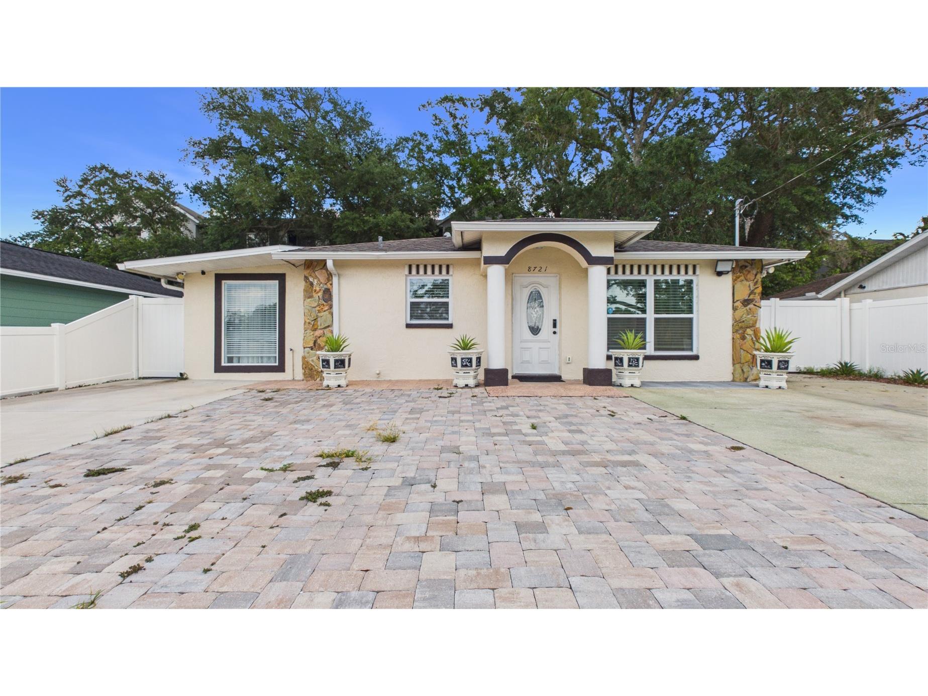 8721 N Orangeview Avenue Tampa FL 33617 TB8510073 image3