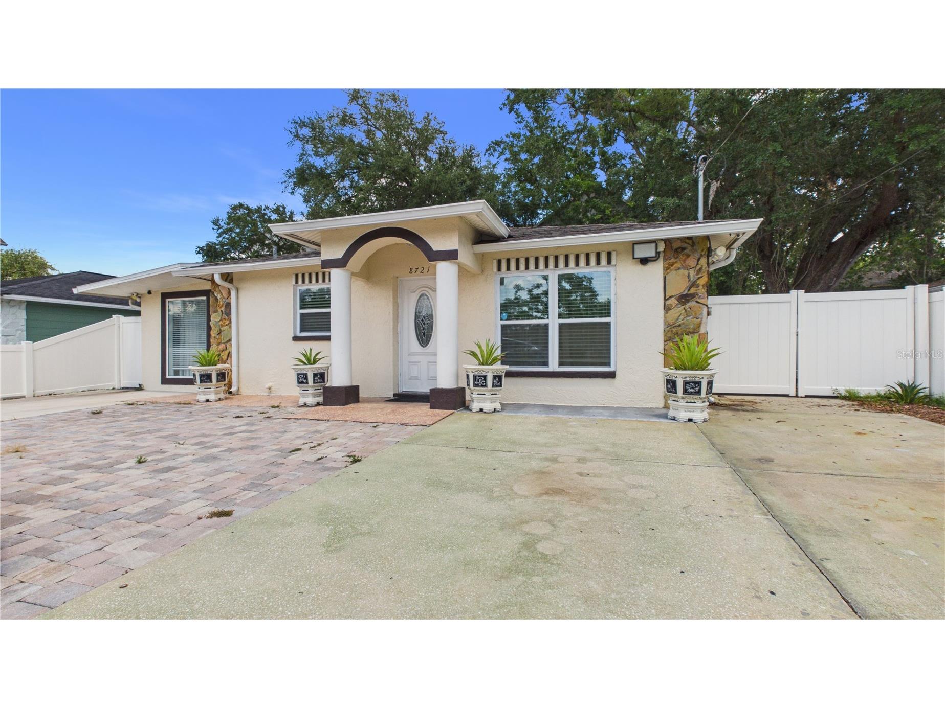 8721 N Orangeview Avenue Tampa FL 33617 TB8510073 image4