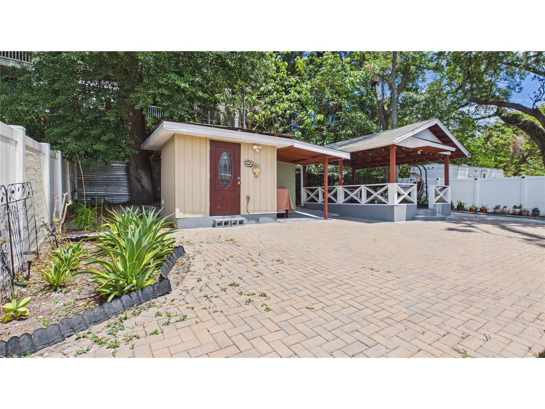 8721 N Orangeview Avenue Tampa FL 33617 TB8510073 image45