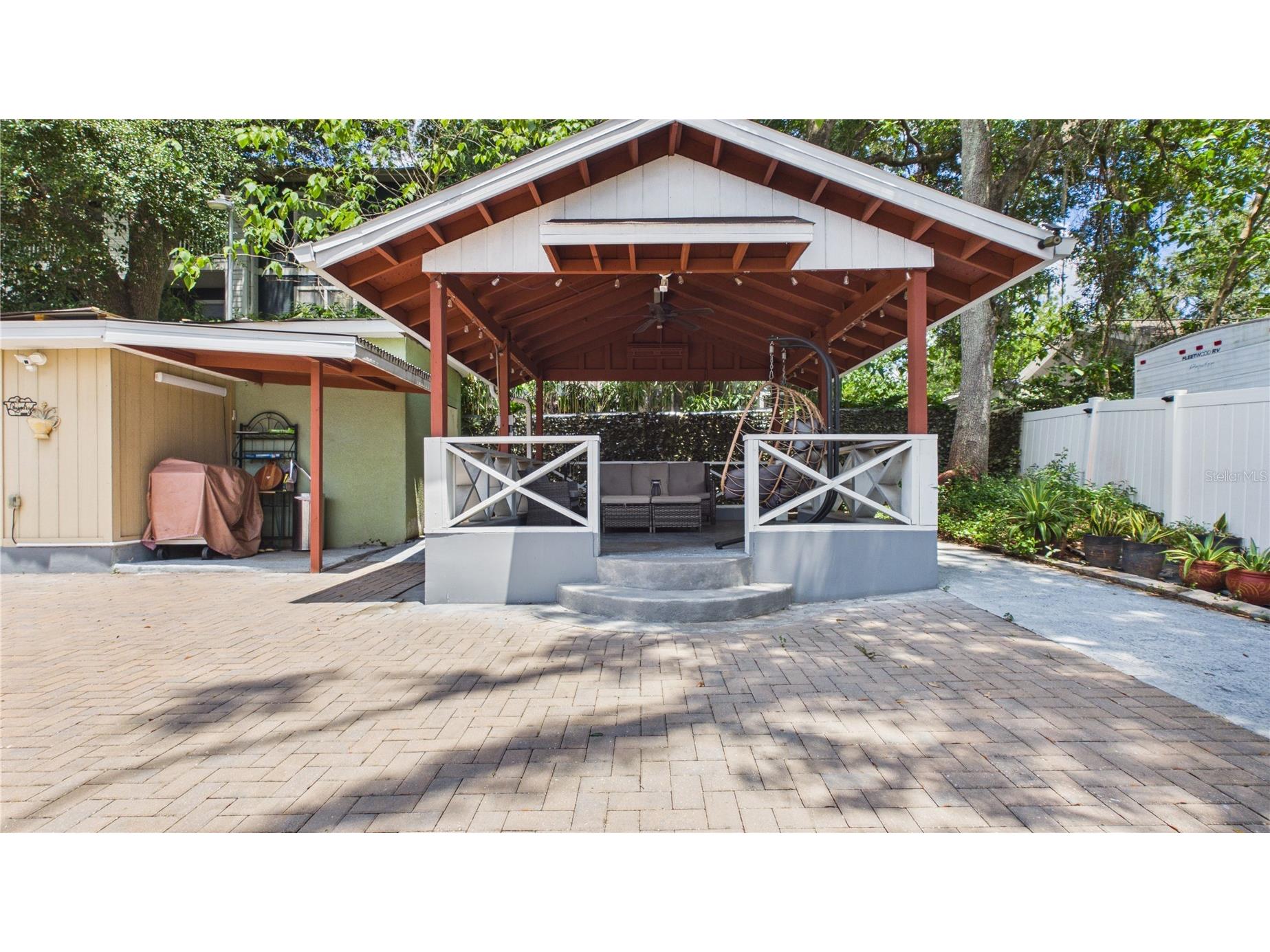 8721 N Orangeview Avenue Tampa FL 33617 TB8510073 image47