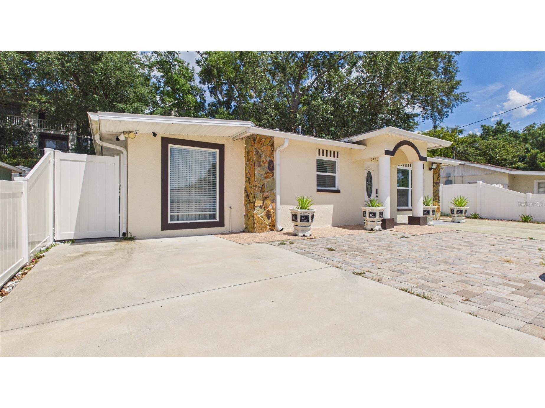 8721 N Orangeview Avenue Tampa FL 33617 TB8510073 image6